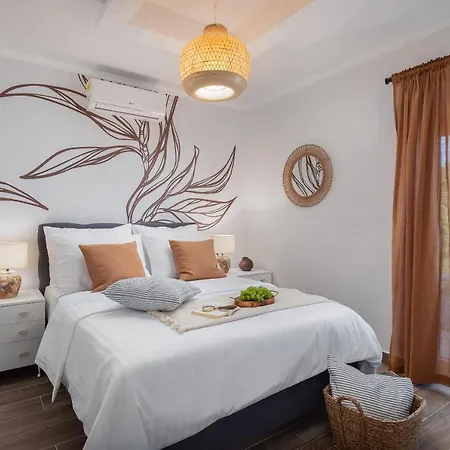 Peregrine Villa