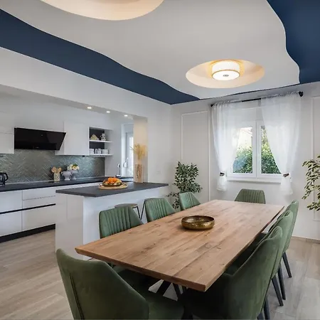 Peregrine Villa *