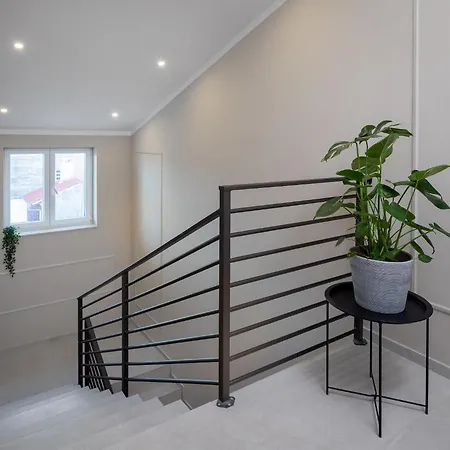 Peregrine Villa
